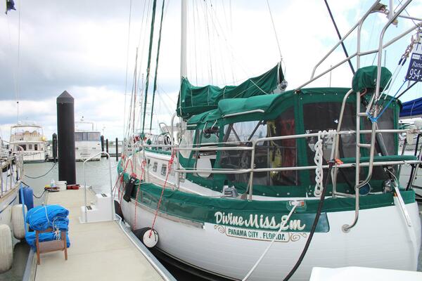 Divine Miss Em 43ft Slocum Yacht For Sale