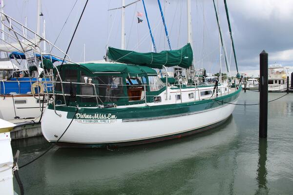 Divine Miss Em 43ft Slocum Yacht For Sale