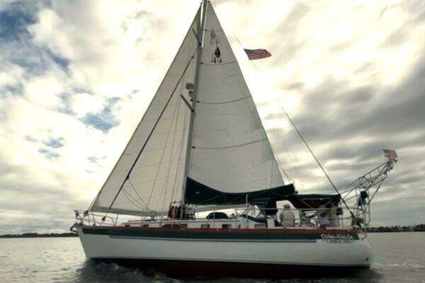 43-ft-Slocum-1990-43-Divine Miss Em-Fort Pierce Florida United States yacht for sale