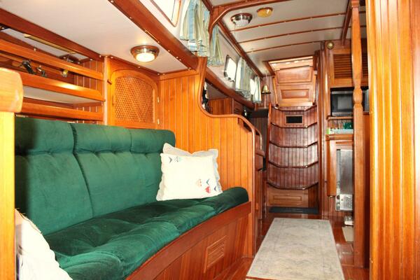Divine Miss Em 43ft Slocum Yacht For Sale