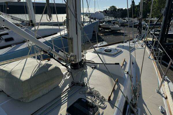 Tartan 4700 Yacht For Sale