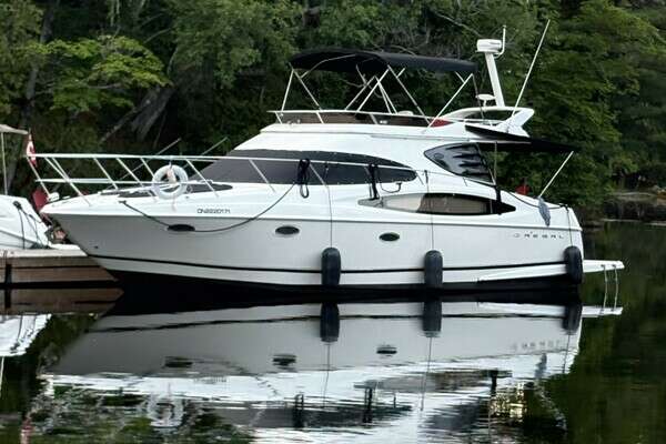 39-ft-Regal-2003-3880- Portland Ontario Canada  yacht for sale