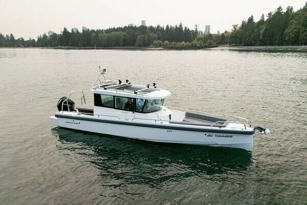 28-ft-Axopar-2020-28 Cabin w/ AFT CABIN-Marallo-Vancouver British Columbia Canada yacht for sale