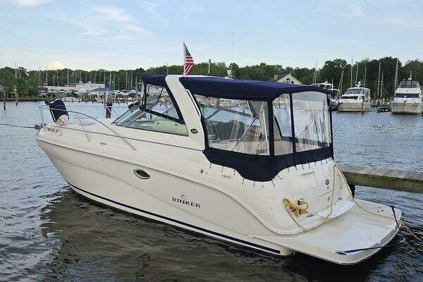 32-ft-Rinker-2007-320 Express-Essex Maryland United States yacht for sale