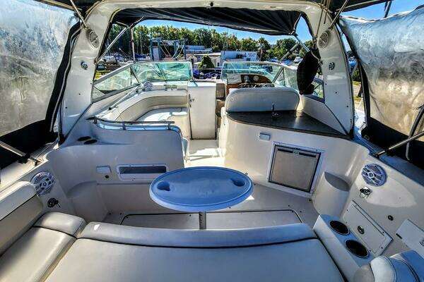 Photo of the 2007 Rinker 320 Express