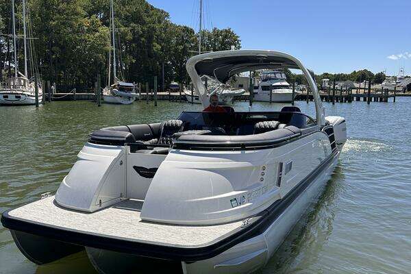 27-ft-Bennington-2025-27QXFBWAT2-Deltaville Virginia United States yacht for sale