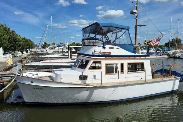 35-ft-Cheoy Lee-1980-35 Trawler- Bay City Michigan United States  yacht for sale