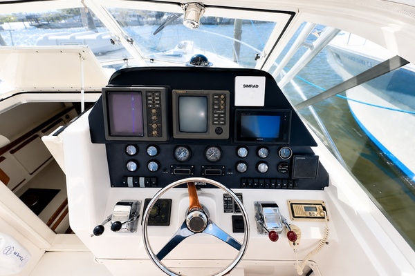 Escapade 29ft Blackfin Yacht For Sale