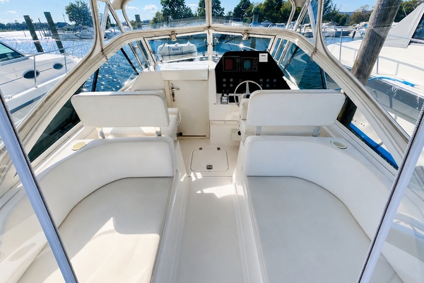 Escapade 29ft Blackfin Yacht For Sale
