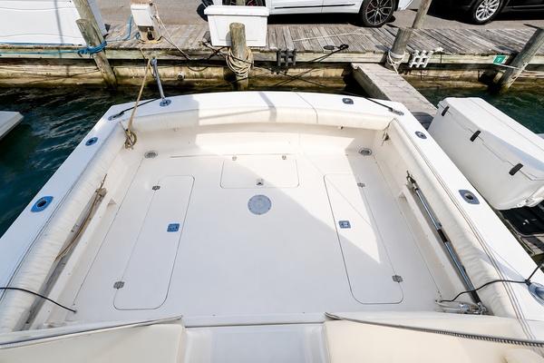 Escapade 29ft Blackfin Yacht For Sale