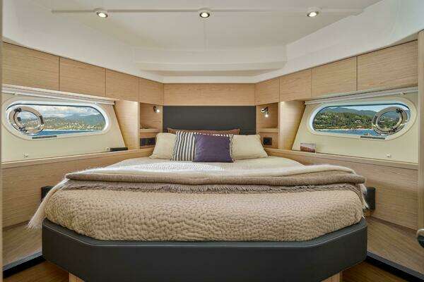 48ft Beneteau Yacht For Sale