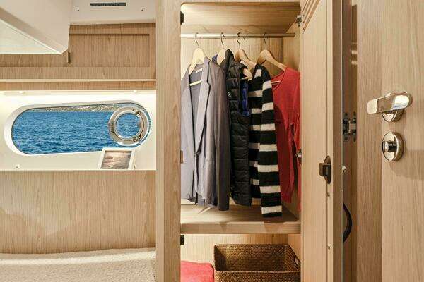 48ft Beneteau Yacht For Sale