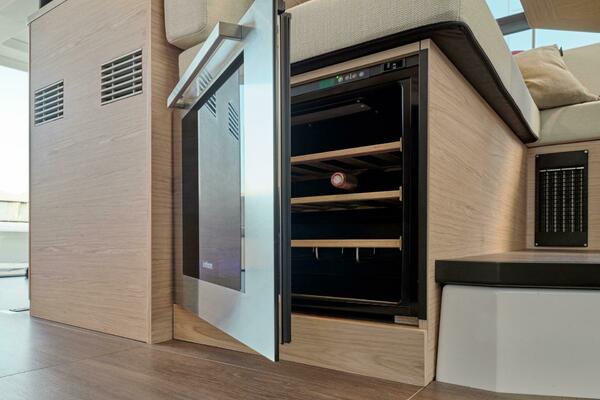 48ft Beneteau Yacht For Sale