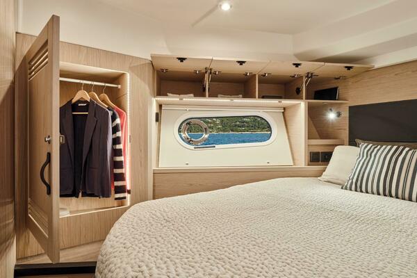 48ft Beneteau Yacht For Sale