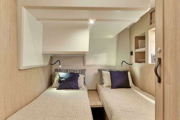 48ft Beneteau Yacht For Sale