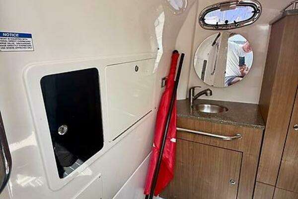 2014 Boston Whaler 35