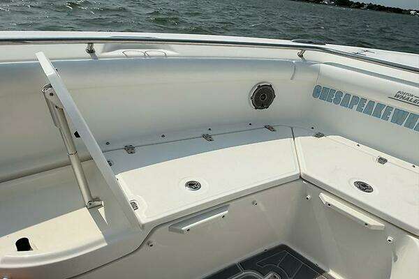 2014 Boston Whaler 35
