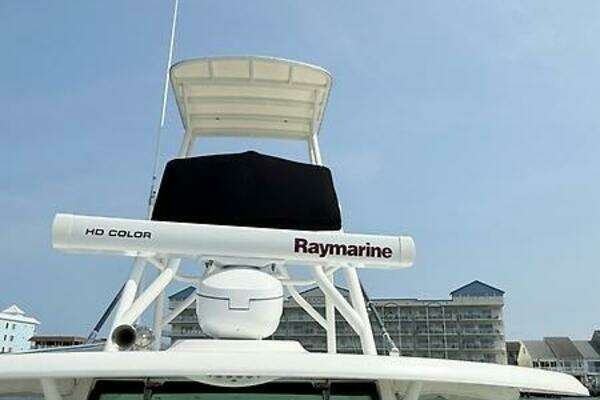 2014 Boston Whaler 35