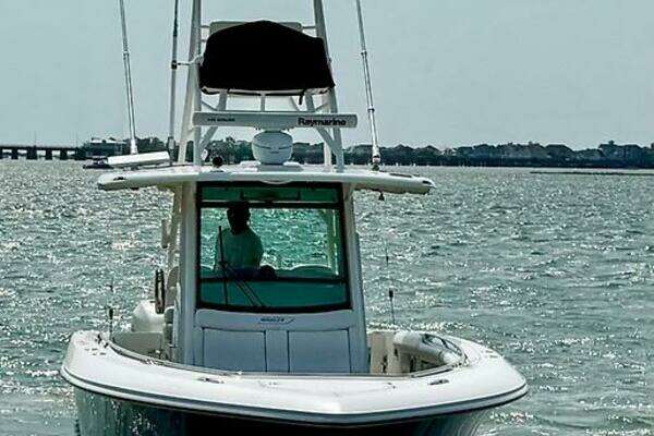 2014 Boston Whaler 35