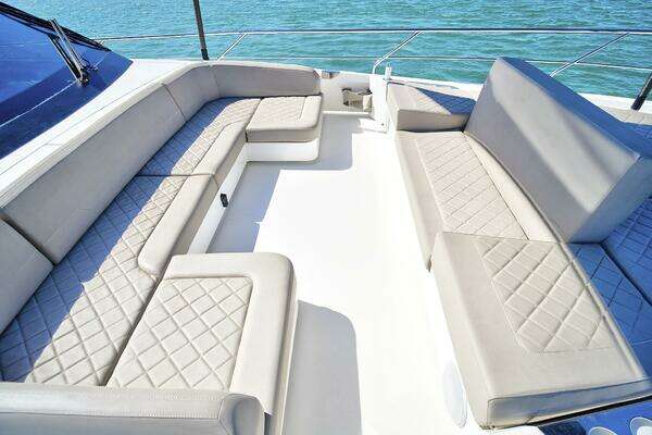 2021 Fairline 68