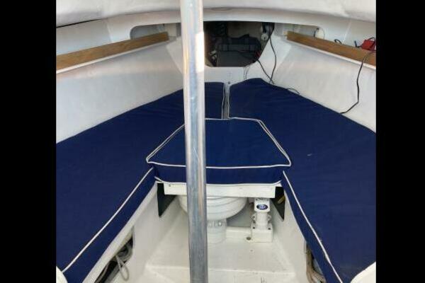 26ft Pearson Yacht For Sale