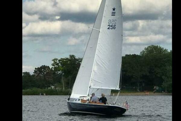26ft Pearson Yacht For Sale