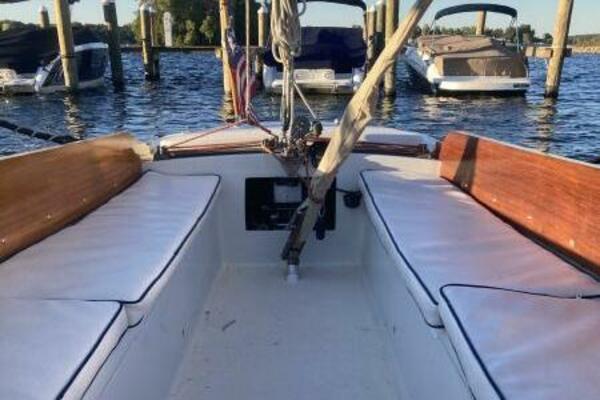 26ft Pearson Yacht For Sale