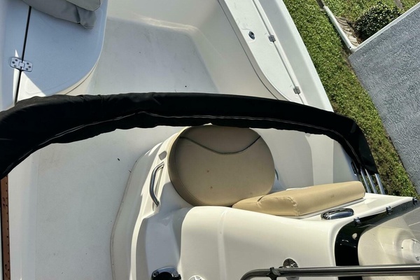21ft NauticStar Yacht For Sale