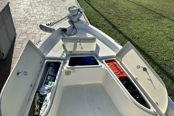 21ft NauticStar Yacht For Sale