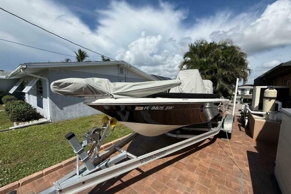 21ft NauticStar Yacht For Sale