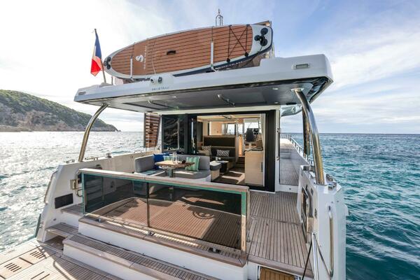 56ft Beneteau Yacht For Sale
