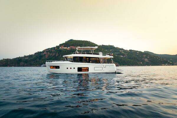 56ft Beneteau Yacht For Sale