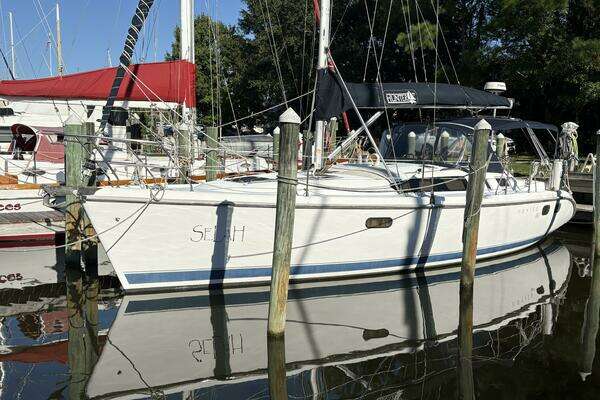 38-ft-Hunter-2000-380-Selah-Oriental  North Carolina United States yacht for sale
