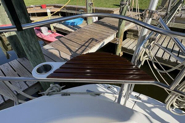 Selah 38ft Hunter Yacht For Sale