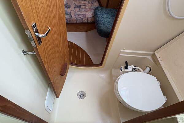 Selah 38ft Hunter Yacht For Sale