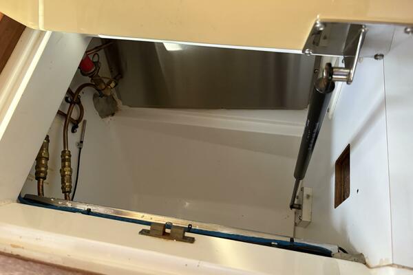 Selah 38ft Hunter Yacht For Sale