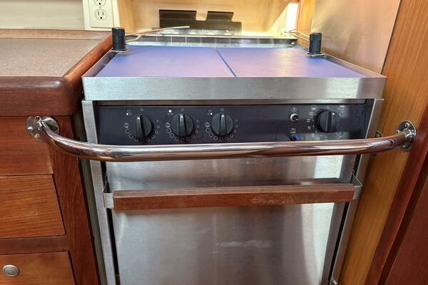 Selah 38ft Hunter Yacht For Sale