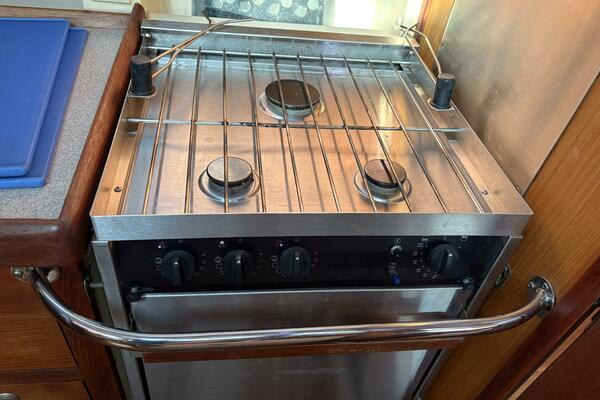 Selah 38ft Hunter Yacht For Sale