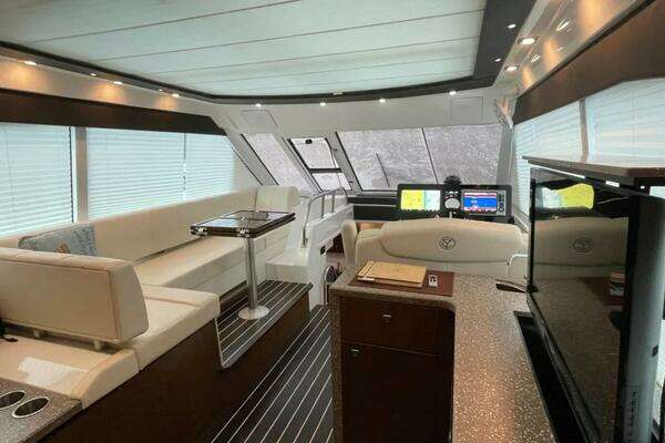 Cruisers Yachts  Yacht For Sale