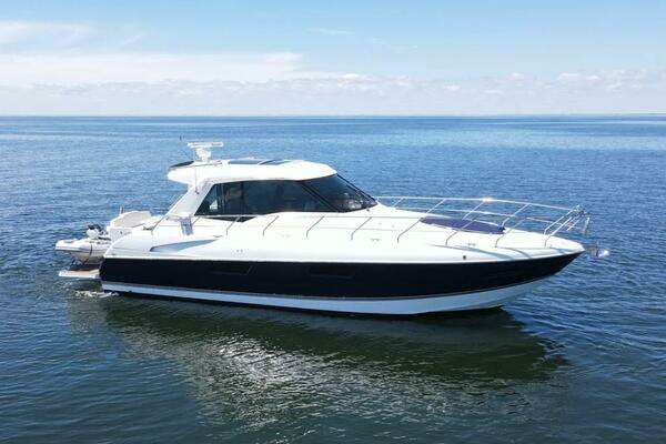 48-ft-Cruisers Yachts-2012-Red Wing Minnesota United States yacht for sale
