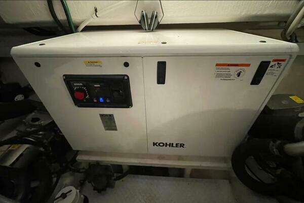 Cruisers Yachts  Yacht For Sale