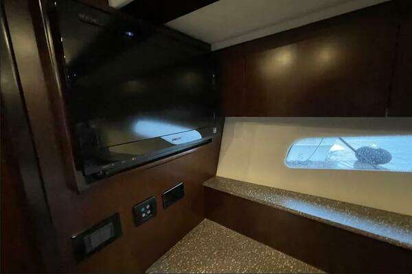 Cruisers Yachts  Yacht For Sale
