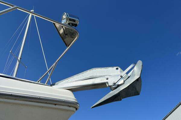 Photo of the 2000 Rinker Fiesta Vee 340 "Si Caro"