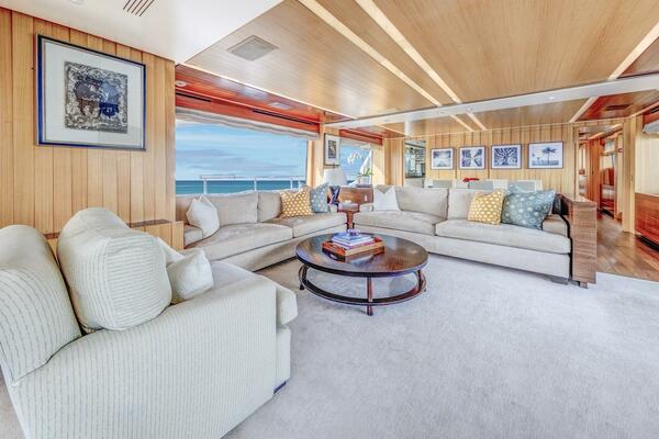 Dylan Anne 108ft Benetti Yacht For Sale Dylan Anne 108ft Benetti Yacht For Sale
