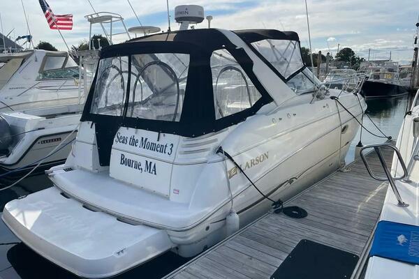 33ft Larson Yacht For Sale