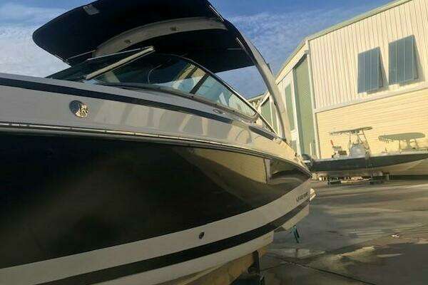 Photo of the 2012 Regal 2500