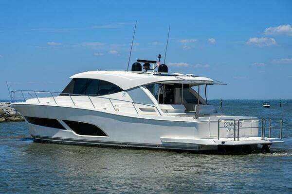 50-ft-Riviera-2022-505 SUV-Command At Sea Stevensville Maryland United States  yacht for sale