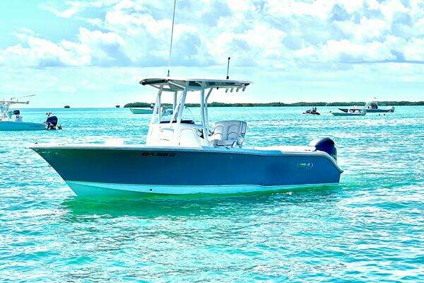 Photo of the 2021 Sea Hunt Ultra 234