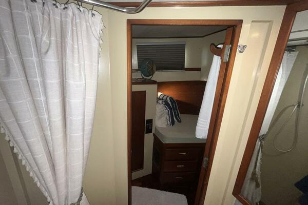 Chosen Sun 42ft Grand Banks Yacht For Sale