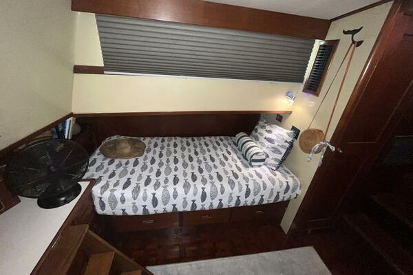 Chosen Sun 42ft Grand Banks Yacht For Sale